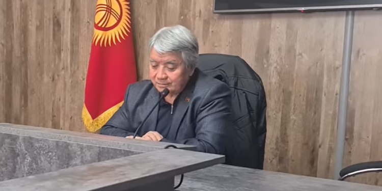 Түгөлбай Казаковго «Манас» театрына устат болуп жумушка келүү сунушу түштү (видео)