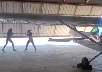 Валентина менен Антонина Шевченко ангарда спарринг өткөрүштү (видео)