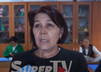 №1 гимназия-интернаттын мугалими: «Окуучулардын митингге чыкканына биздин тиешебиз жок»