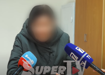 «Сиз бир тараптын сөзүн угуп, жыйынтык чыгарып жатасыз». Мектептин мурдагы директору Садыр Жапаровго кайрылды