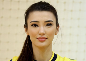Казак кызы Сабина Алтынбекова дүйнөдөгү эң бай волейболчулардын катарына кирди