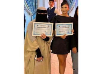 Блогер Гузи Исламова интернетте талкуу болуп жаткан сүрөтү боюнча үн катты