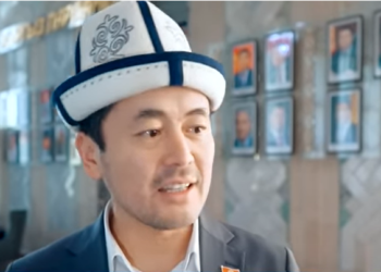 Нуржигит Кадырбеков: «Көп тилди бил, бирок кыргыз тилин унутпа»