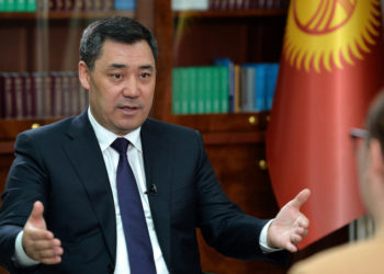 Садыр Жапаров: «Аю» компаниясынын спирт заводу менен арак заводу мыйзам чегинде конфискация болуп, мамлекетке өтүп жатат»