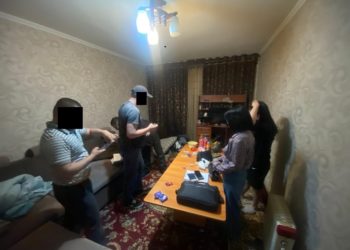 Жалал-Абадда кыздарды сойкулук менен алектенүүгө мажбурлап келген шектүү блогер кармалды