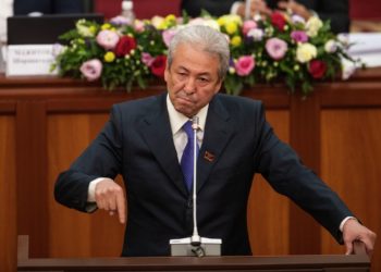 Мадумаров: «Кайсы президентти көкөлөткөн жокпуз?»