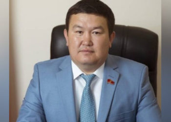 550 миң доллар пара алууга шектелген БШКнын мурдагы мүчөсү Акылбек Эшимов күнөлүү деп табылды