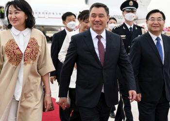 Кыргызстан менен Кытай 1 миллиард доллардан ашык суммадагы келишимдерди түзүштү