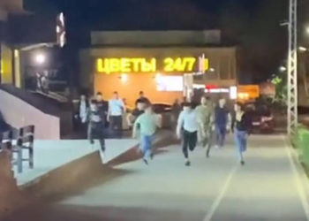 Бишкекте болгон массалык мушташтын видеосу тарады