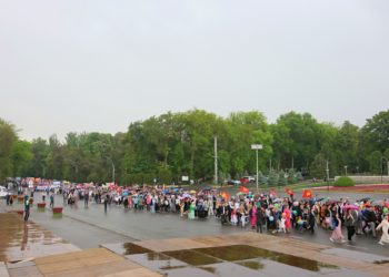 Ошто эмгекчилер күнүнө карата жөө жүрүшү өттү (видео)