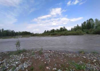 Токмокто каналга түшүп кеткен 7 жашар баланын сөөгү табылды