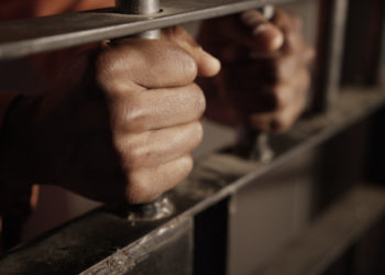 Байсалов өкмөт өлүм жазасын киргизүүгө каршы турарын билдирди