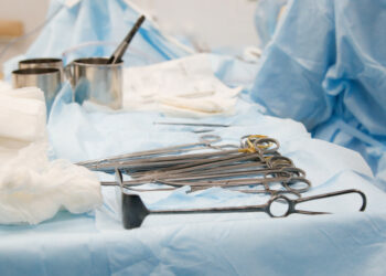 Дмитриевкадагы атышуу. Жаракат алган күч органдарынын кызматкеринин абалы айтылды