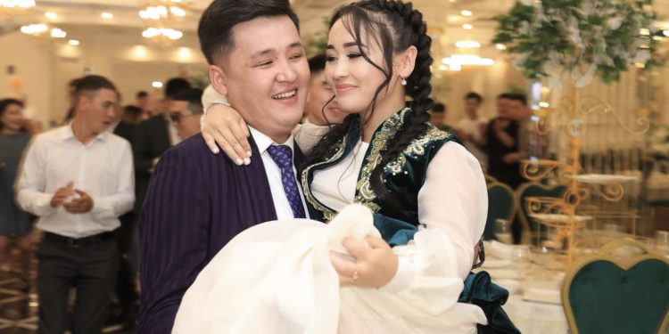 Актриса Айгерим Саматова көз жарды