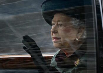 Британ бийлиги Елизавета IIнин тажыясына кеткен чыгымды эсептеп чыкты