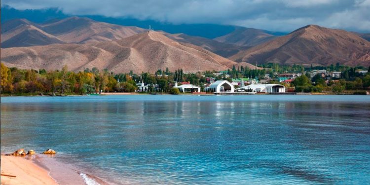 Депутат: «Өлкөдө даараткана куруу менен туризм өнүкпөйт»