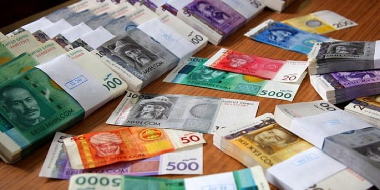 Туулган күнүң менен, сом! Бүгүн кыргыз акчасынын чыкканына 30 жыл болду