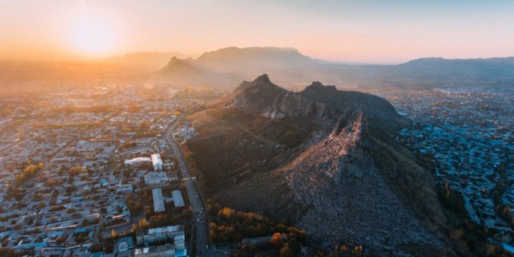 Ошто 3,5 баллга жеткен жер титирөө катталды