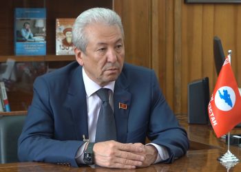 Мадумаров: «Акыл Айтбаев бийликти басып алуу эмес, үй-бүлөсүнө үн көтөрбөгөн жигит»