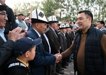 Чолпон-Атада Садыр Жапаровдун катышуусунда сейил бак ачылды