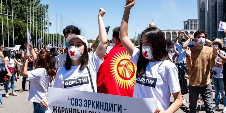 Кыргызстан басма сөз эркиндиги боюнча рейтингде 50 тепкичке төмөндөдү