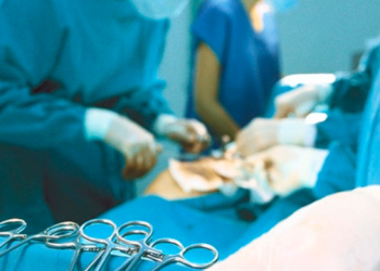 Дмитриевкадагы атышууда жаракат алган атайын кызматтын кызматкерине операция жасалат