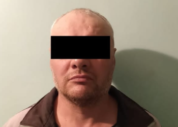 Токмокто ата өгөй баласына бычактан жаракат келтирген деп шектелүүдө