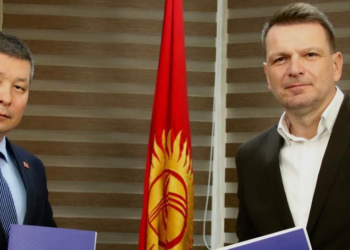 «Бизде чоң пландар бар». Футбол боюнча кураманын башкы машыктыруучусу менен келишим түзүлдү