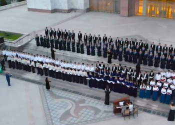 Бүгүн Тарых музейинин алдында 12 хор коллективи гала-концерт тартуулайт