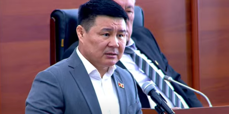 Депутат: «Оштогу “Ынтымак” телеканалын жабууну көздөп жатышат»