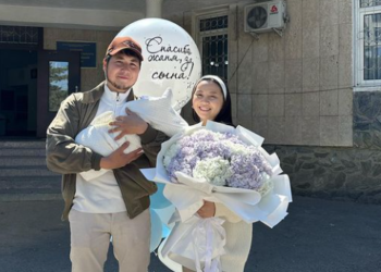 Ырчылар Урмат Токонбаев менен Салидинас уулунун ысымын Саян деп коюшту