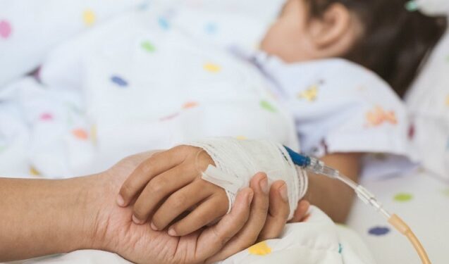 «Кечээ ооруканага 350 бала түшкөн». Бишкекте балдар арасында вирус күч алды