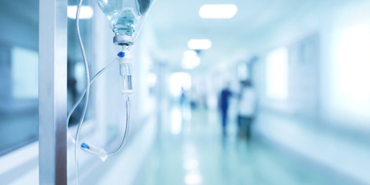 Жалал-Абадда мектептеги жыттан улам ооруканага түшкөн окуучулардын 28и дарыгердин көзөмөлүндө