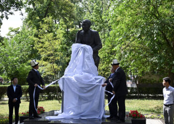 Төрага Нурланбек Шакиев: “Дооронбек агабыз өз доорунун гана эмес, келечектин да үлгү тутар улуу инсаны”