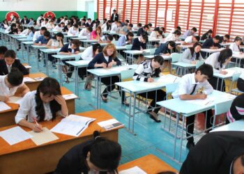 Эң акылдуу бүтүрүүчүлөр аныкталды. “Алтын сертификатка” ээ болгон 54 окуучунун тизмеси