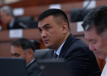 Депутат аскер кызматкерлерине ипотекалык насыя берүү шарттарына өзгөртүү киргизүү маселесин көтөрдү