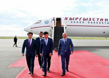 Шакиевдин Казакстанга болгон расмий сапары 1,5 мүнөттүк видеодо