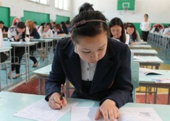 Кыргыз класста окуган окуучулардын жетишкендиги орус класстардыкына караганда төмөн