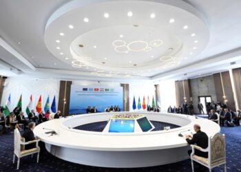 Садыр Жапаров: «Ооганстандагы аялдардын билим алууга болгон укуктарынын чектелишине байланыштуу тынчсызданууну тең бөлүшөбүз»