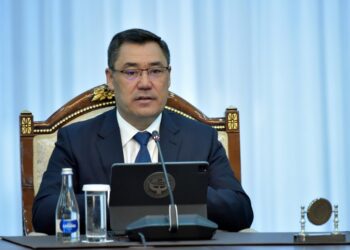 Садыр Жапаров Катар эмирине: «Араб дүйнөсүнөн алгачкылардан болуп Кыргызстанга келдиңиз»