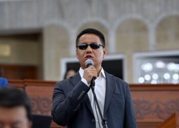 Депутат Бекешев: «Эл суу көйгөйү боюнча көчөгө чыгат»