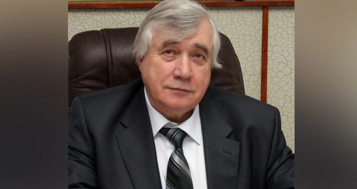 КРСУнун ректору Владимир Нифадьев кызматтан кетип жатат