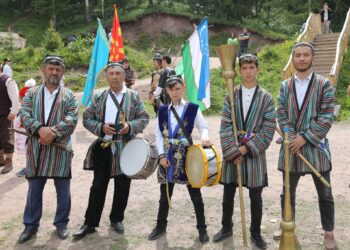 Бишкекте алгачкы жолу 6 мамлекет катышкан фестиваль өтүп жатат