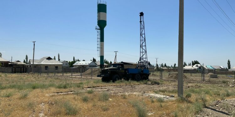 Ош шаарынан 15 чакырым алыстыктагы 224 кварталда таза суу маселеси чечилди