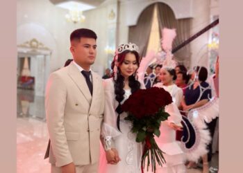 Блогер Арген Асановдун сүйүктүүсү Аружандын кыз узатуусу өттү (видео)