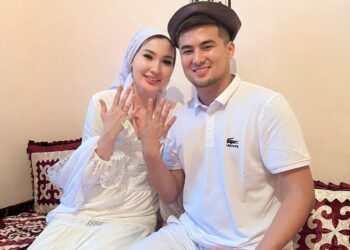 «Таңкы 5те туруп эшик шыпырам». Кыргызга келин болгон Аружандын келиндик доору башталды (видео)