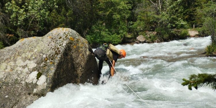 Сүрөткө түшүп жатып… Жалал-Абадда сууга аккан жарандын сөөгү табылды
