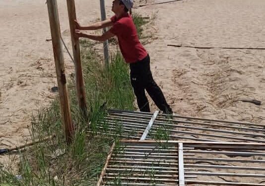 Чолпон-Атанын пляждарындагы тосмолордун дээрлик 90 пайызы алынды