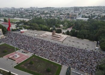 Ошто Айт намаз кандай өттү? Бийиктиктен тартылган видео