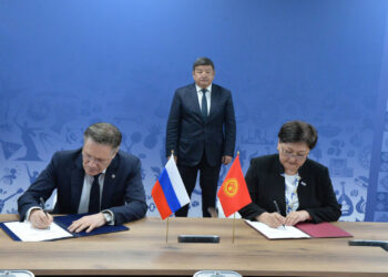 Акылбек Жапаров “Росатомдун” башкы директору Алексей Лихачев менен жолукту